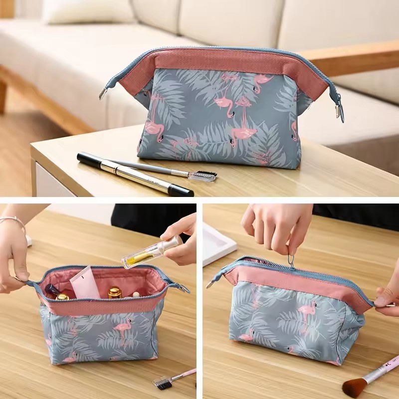 New Fashion Cosmetic Bag Women - огляд і ціна Travel Luggage Set