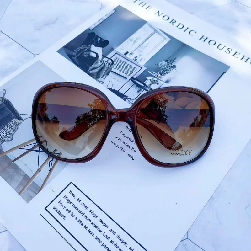 New Large Frame Circular Shape - огляд і ціна Designer Sunglasses
